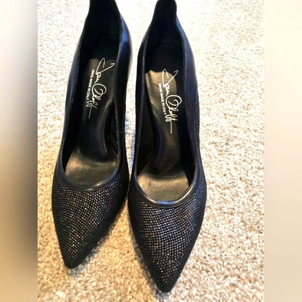Joan Oloff Gorgeous Black Heel